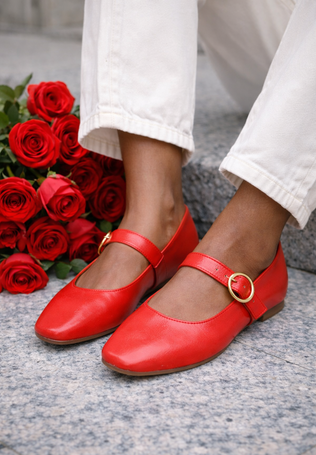 ballerines babies femme à bride et boucle dorée