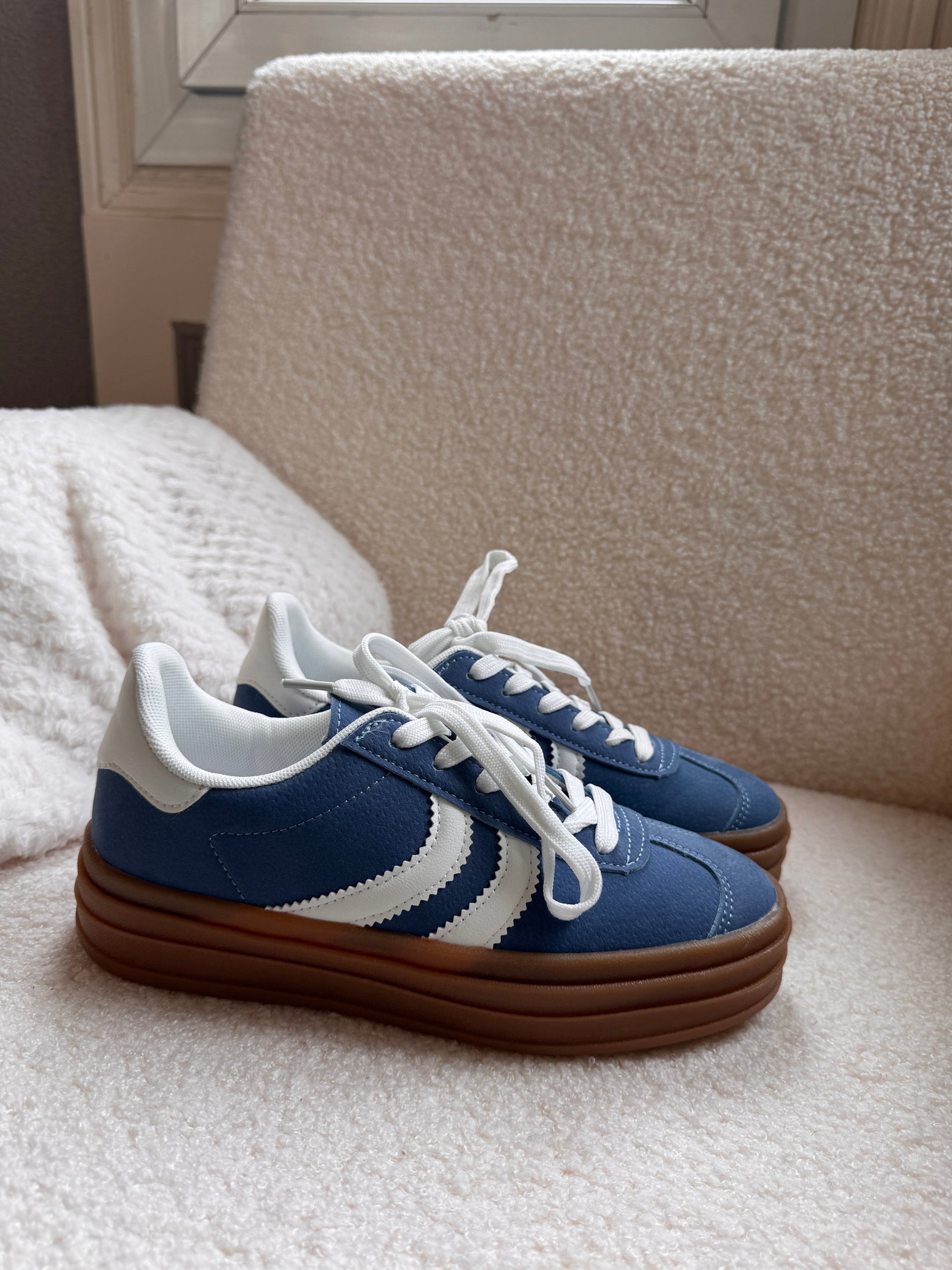 Baskets Rétro Bleu Femme – Semelle Compensée Tendance beautiful