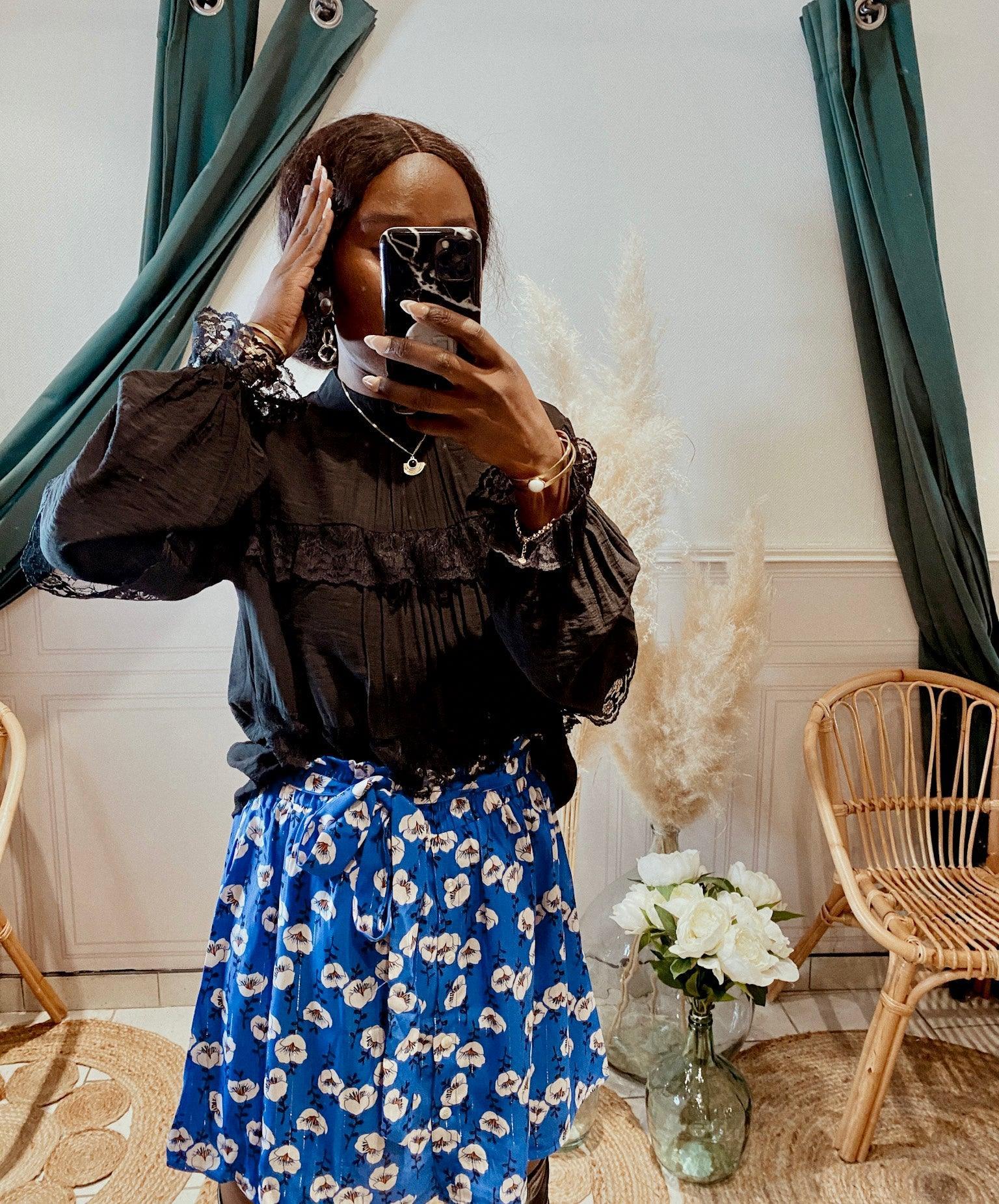 Blouse volantée noire avec détails en dentelle - Beautiful Shop - beautifulshop