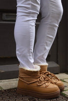 Bottines montantes camel à doublure synthétique – Beautiful Shop