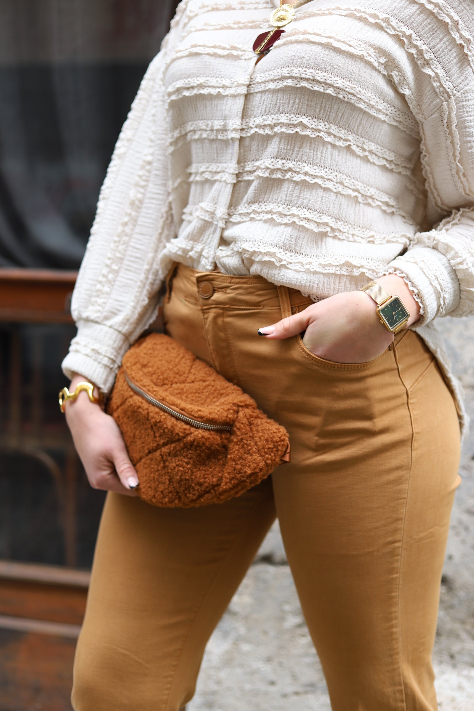 Jean camel à taille haute et coupe droite – Beautiful Shop