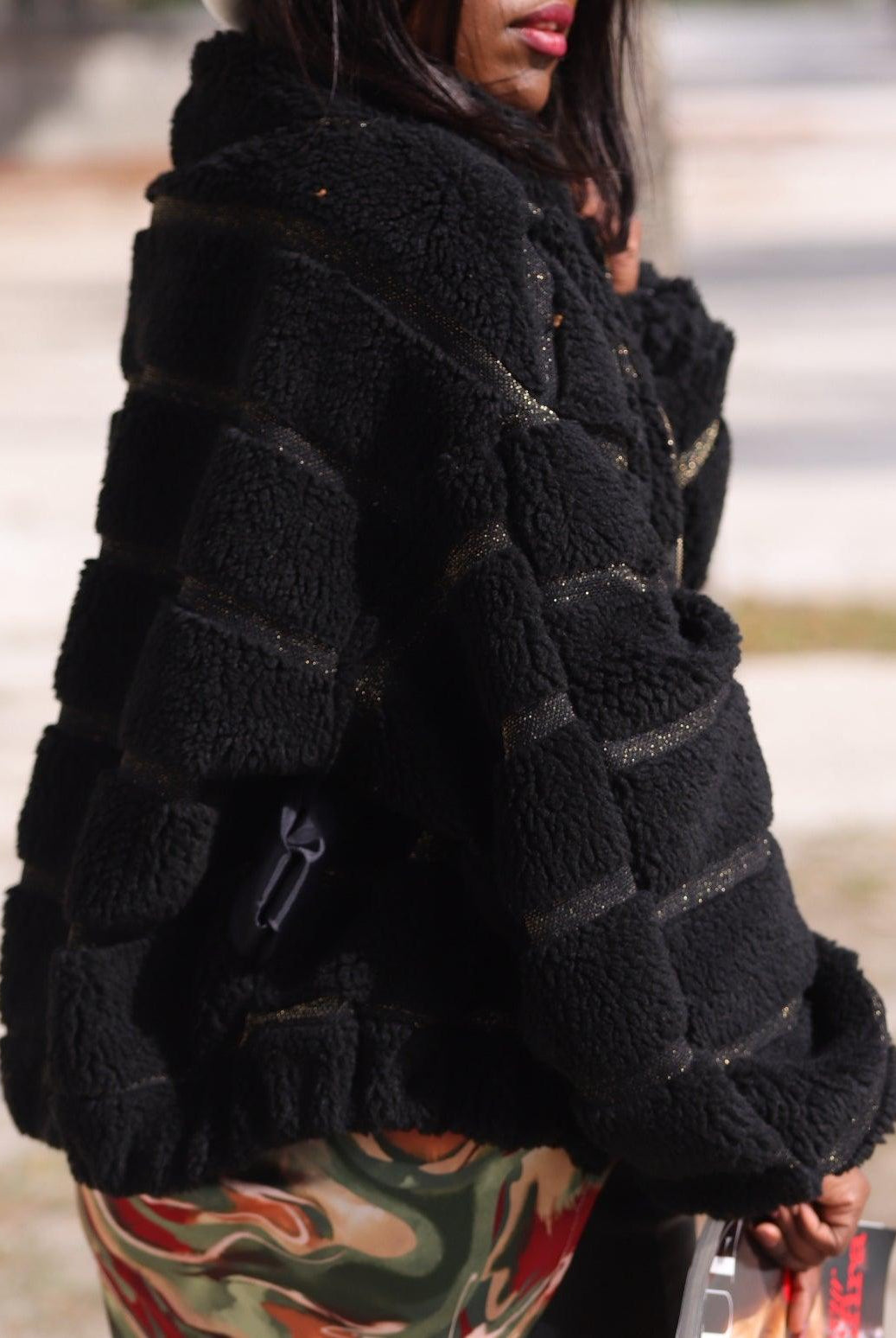 Manteau Aspect Mouton Noir avec Fermeture Zip à l'Avant et 2 Poches - beautifulshop