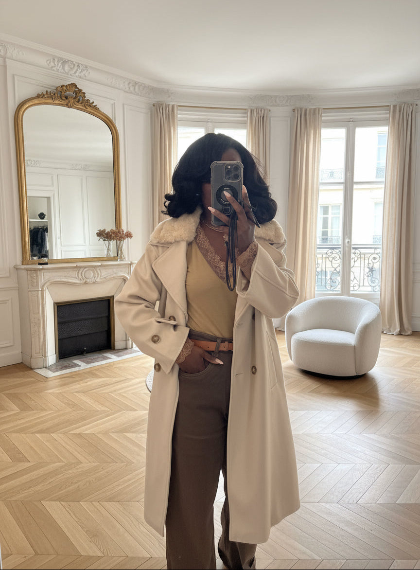 Manteau long beige à col en fausse fourrure amovible – Beautiful Shop