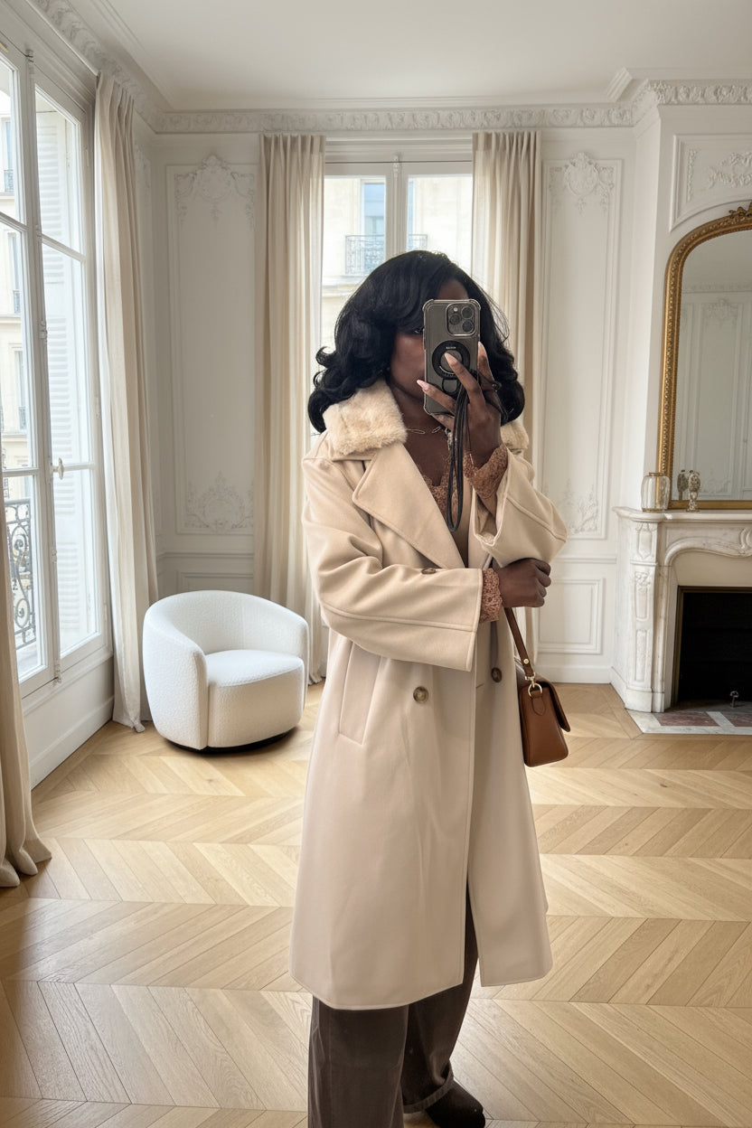 Manteau long beige à col en fausse fourrure amovible – Beautiful Shop