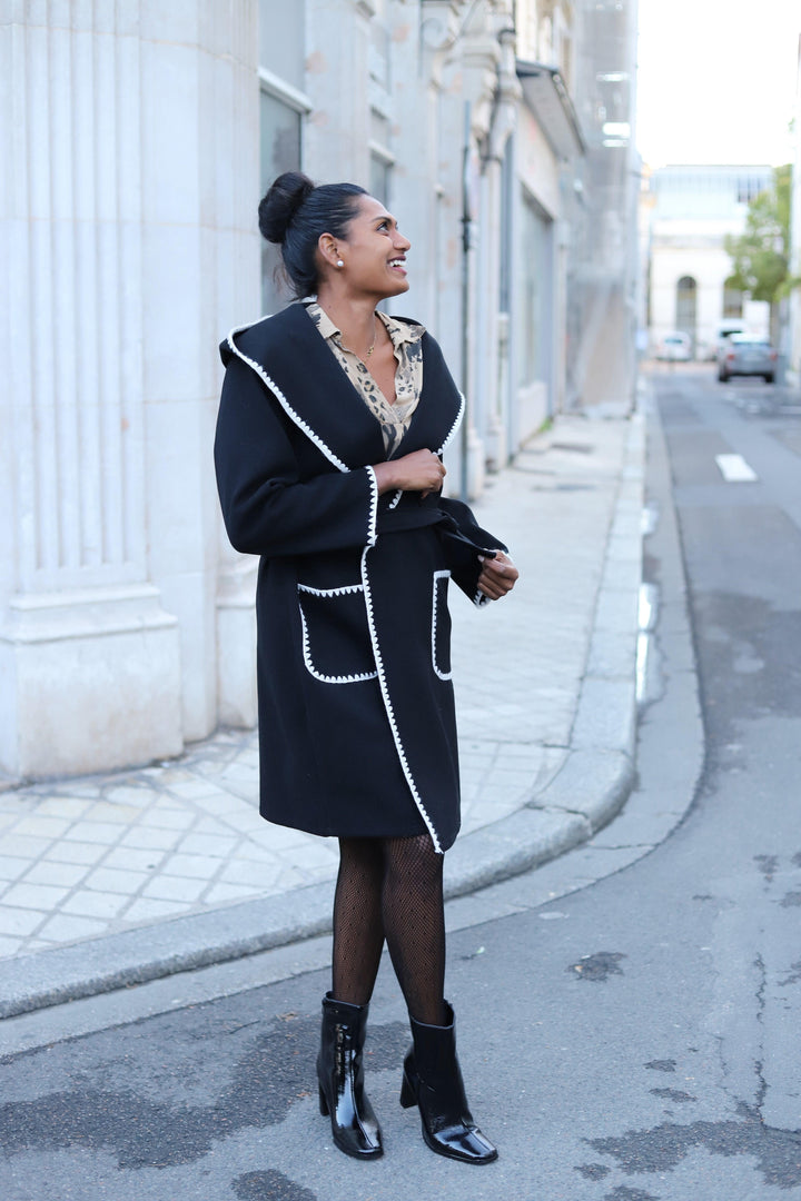 Manteau Noir avec Détails de Liseré - beautifulshop