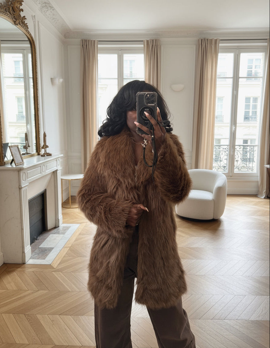 manteau fausse fourrure chocolat femme, manteau long fourrure hiver, manteau marron oversize chaud, manteau peluche tendance, fausse fourrure chic femme