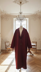 manteau franges bordeaux, manteau oversize femme, manteau western chic, manteau long italien, manteau tendance automne hiver, manteau frangé rouge