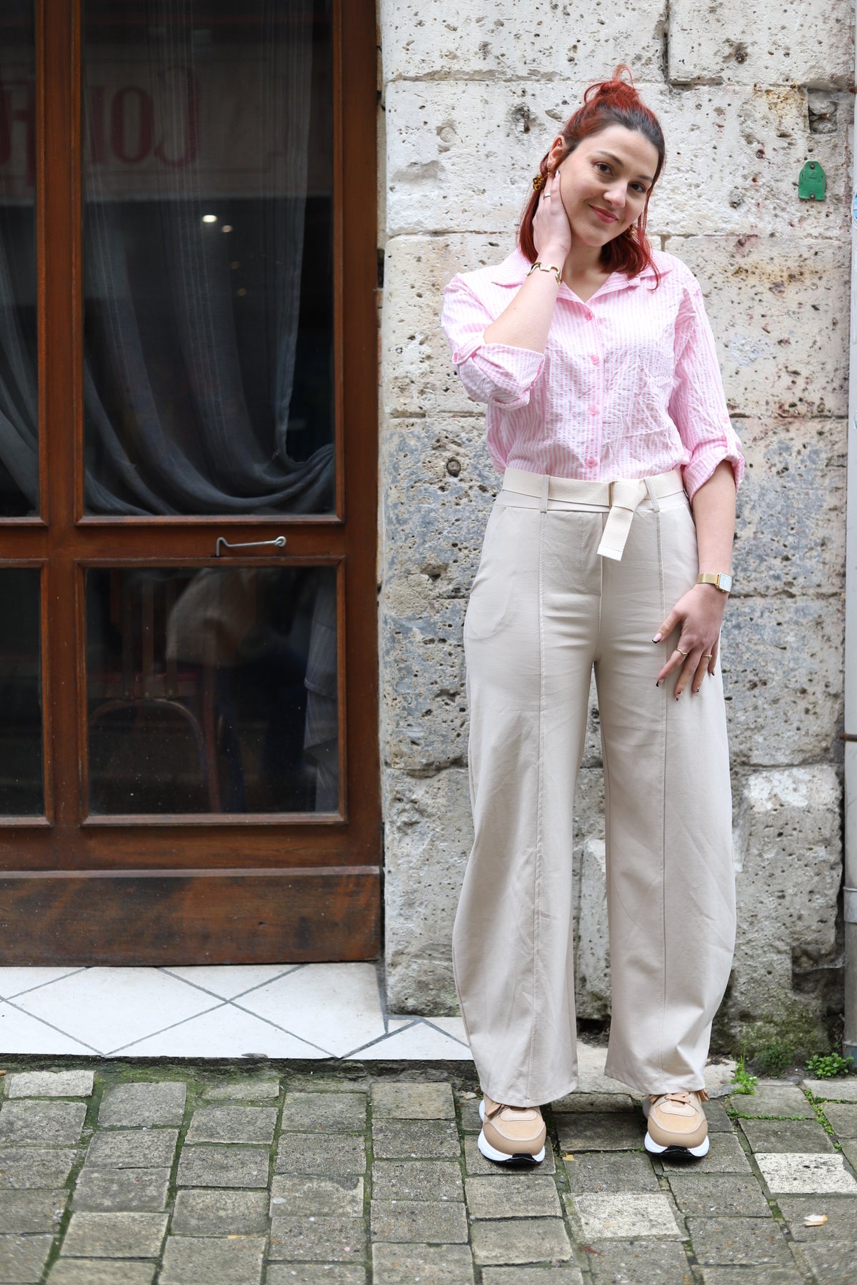 Pantalon beige coupe barrel avec ceinture – Beautiful Shop