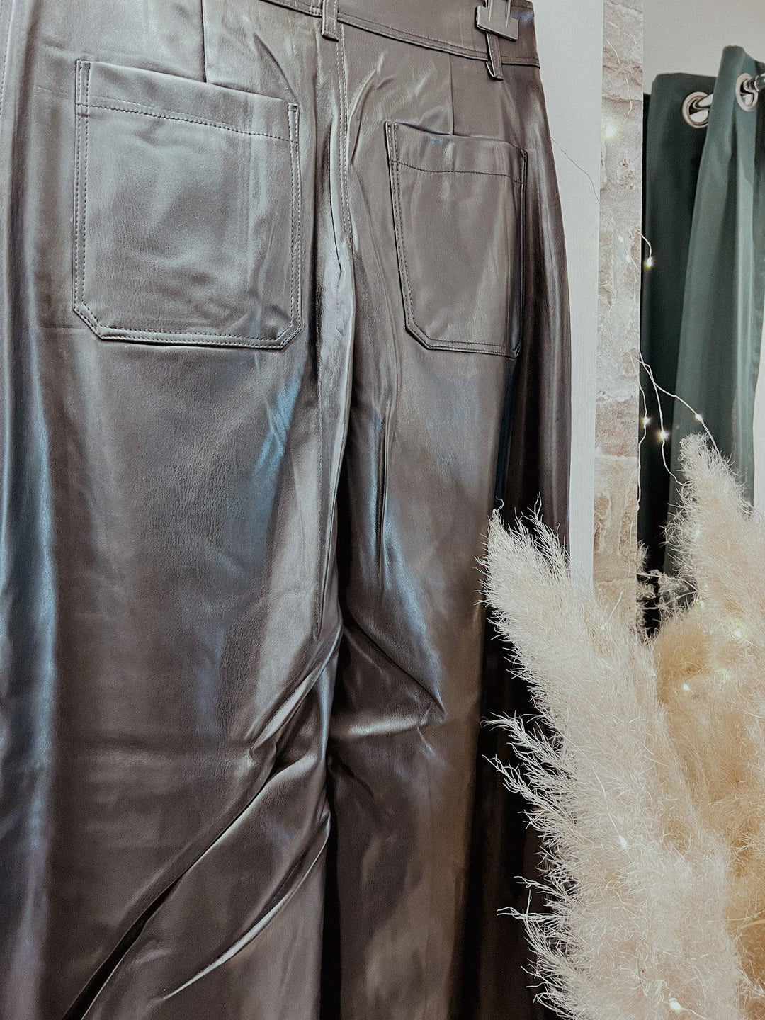 Pantalon en simili cuir noir - beautifulshop