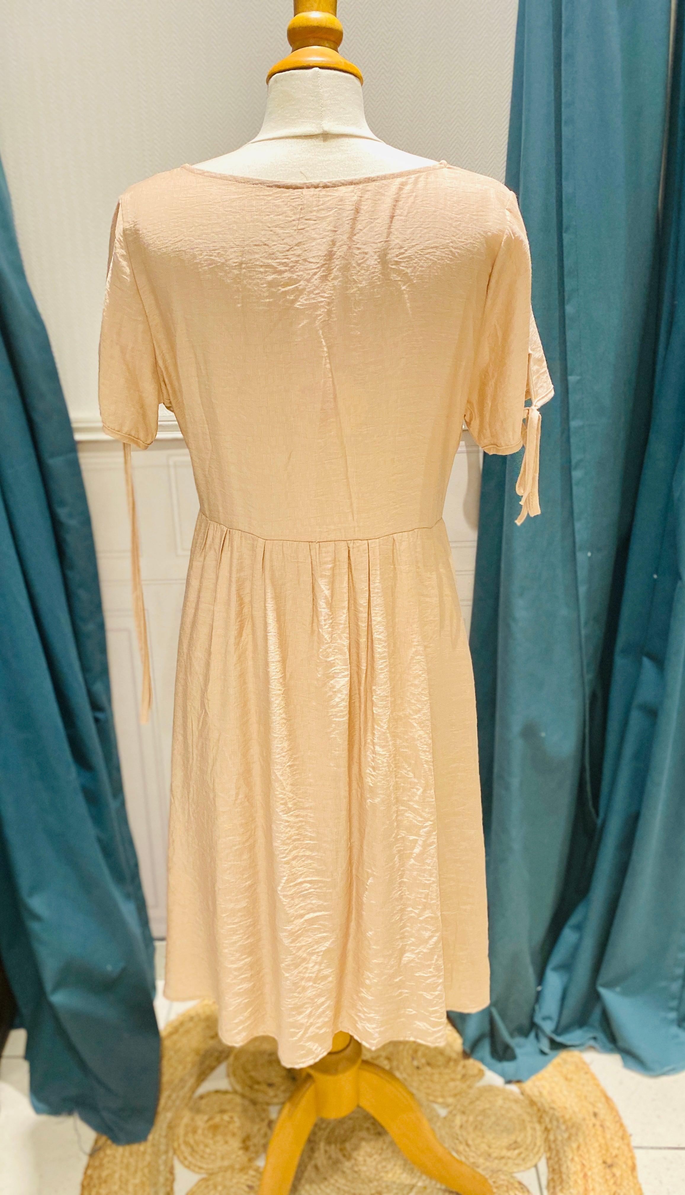 Petite robe boutonnée - beautifulshop
