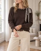 Pull Clémence chocolat à nœud léopard – Beautiful Shop