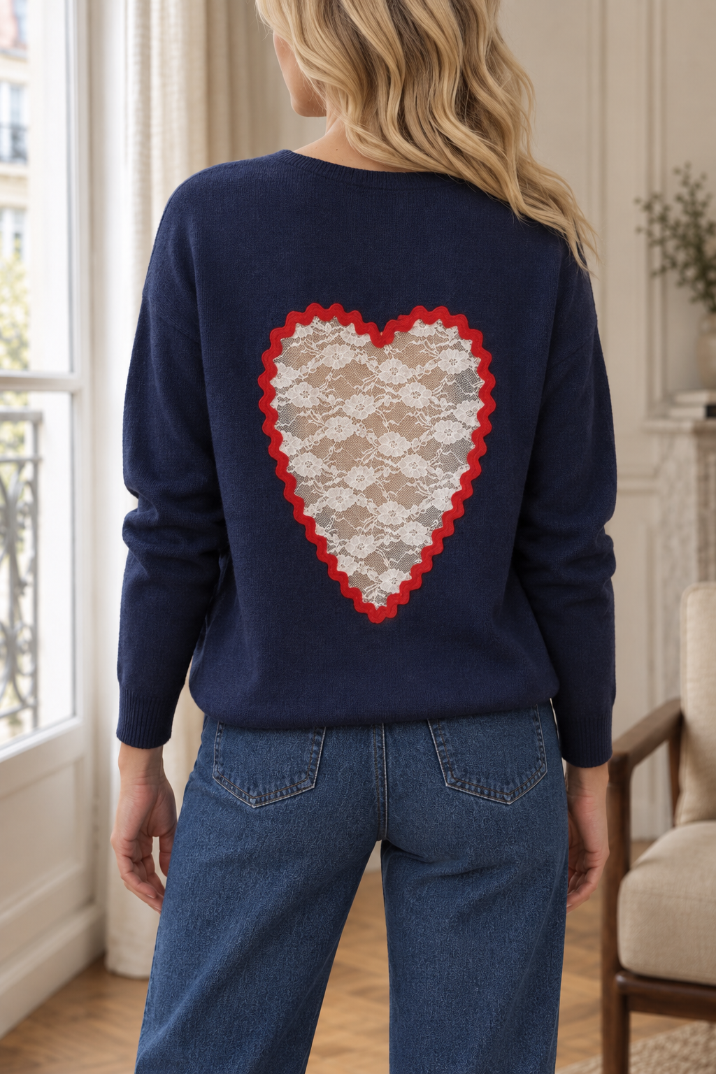 Pull Valentine bleu marine à cœur en dentelle – Beautiful Shop