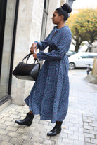 Robe chemise longue bleue à imprimé fleuri – Beautiful Shop