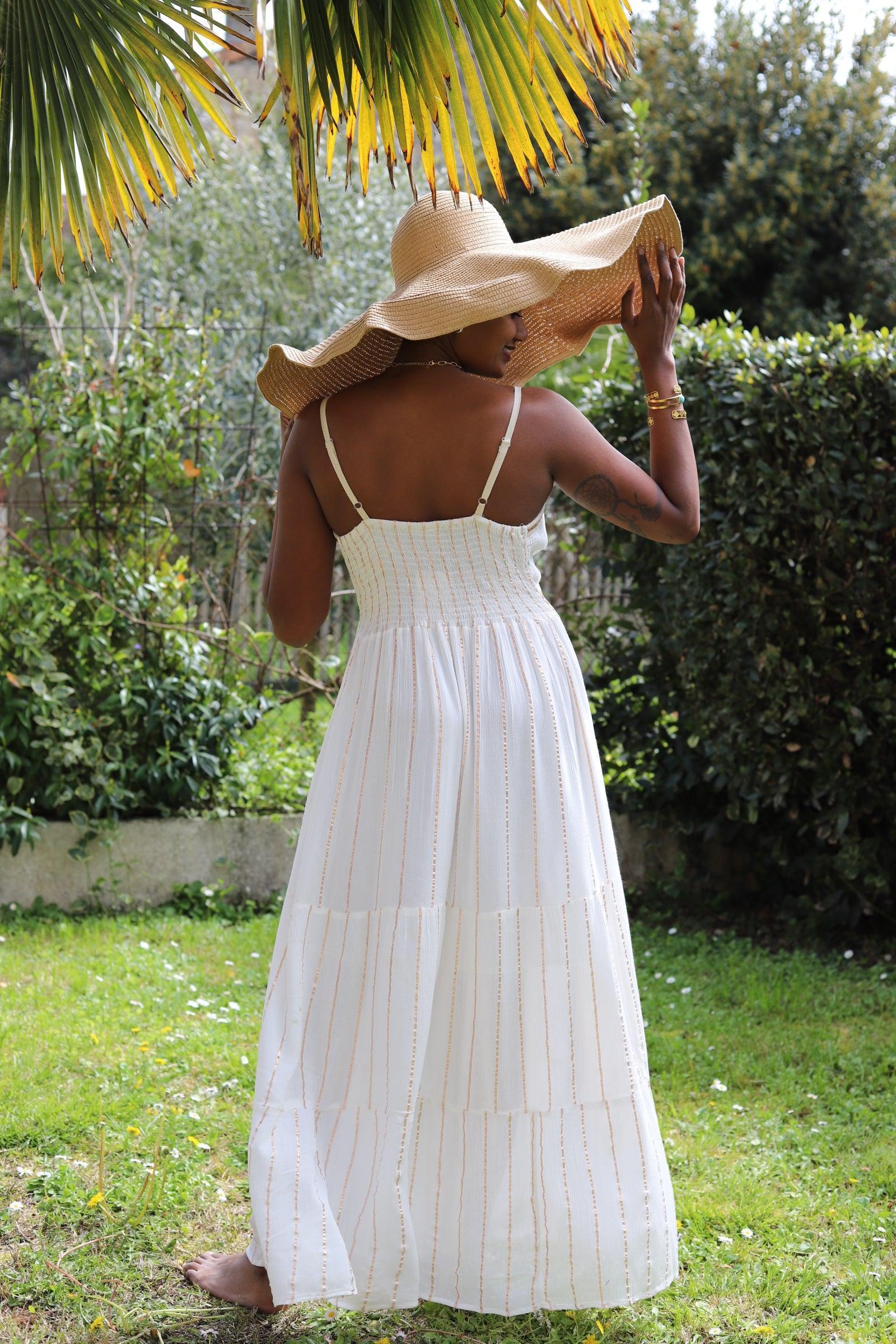 Robe Longue Beige à Bretelles Fines et Broderie - beautifulshop