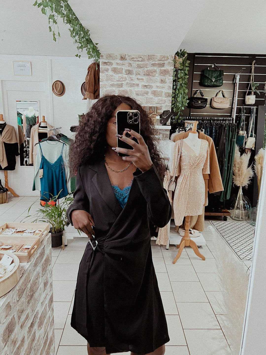 Robe noire cache coeur - beautifulshop