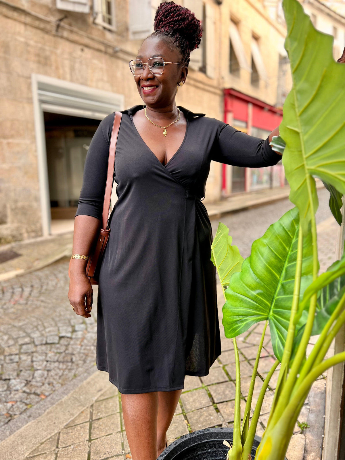 Robe Noire Fluide Esprit Taille 34 - Style Trapèze, Manches Courtes, Occasion Comme Neuve