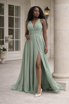 robe de soirée longue vert sauge fluide avec fente haute