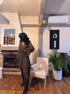 robe fluide chocolat, robe courte manches longues, robe bohème chic automne, robe ceinturée femme, robe tendance automne hiver-beautifulshop