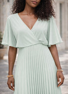  robe longue vert d’eau plissée cache-cœur femme