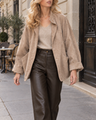 Veste oversize Léonie en suédine – taupe – Beautiful Shop