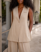     veste-sans-manches-beige-coupe-loose