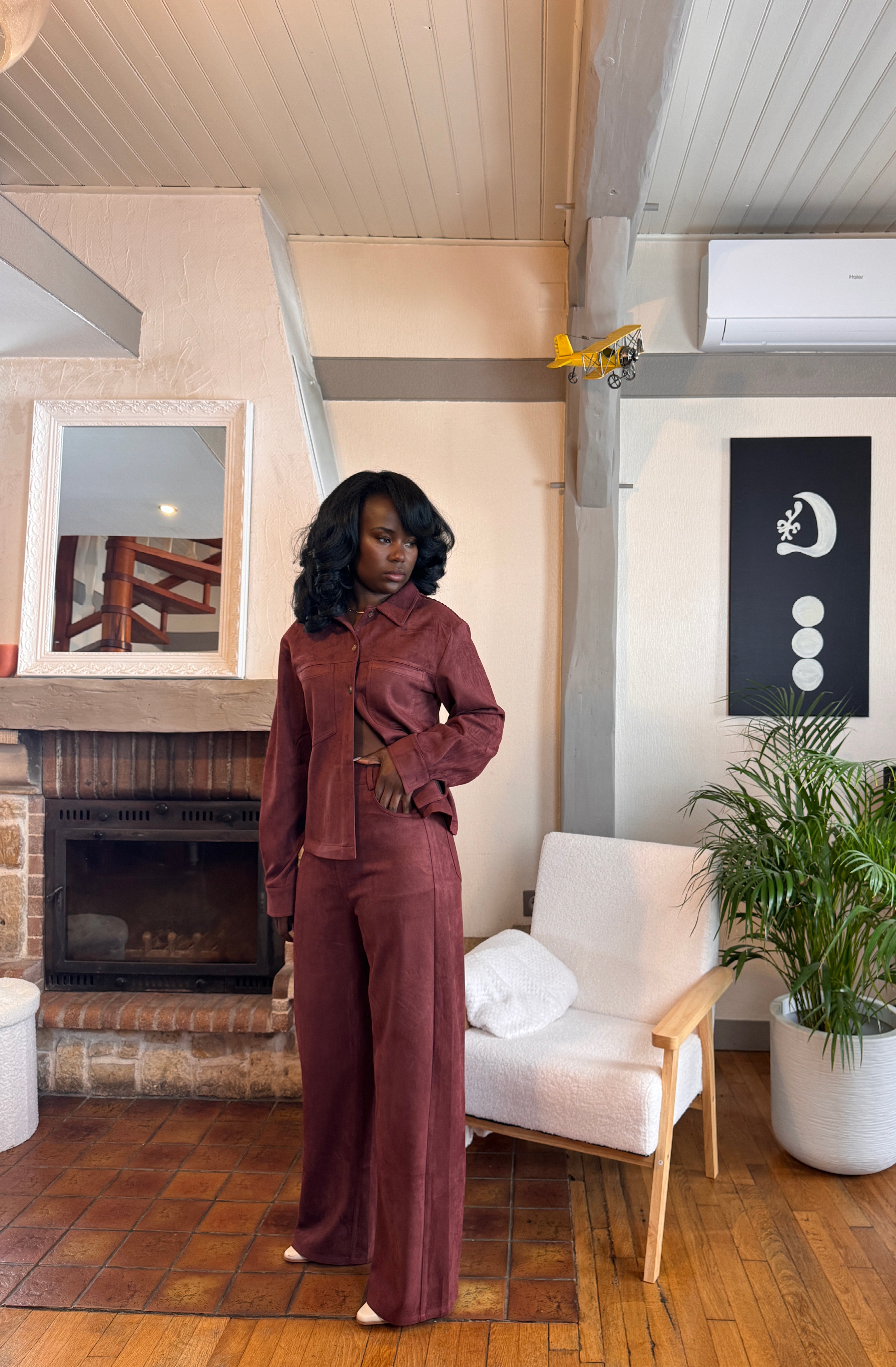 veste courte bordeaux femme, veste effet daim femme, veste rouge femme, veste tailleur courte, veste tendance automne hiver